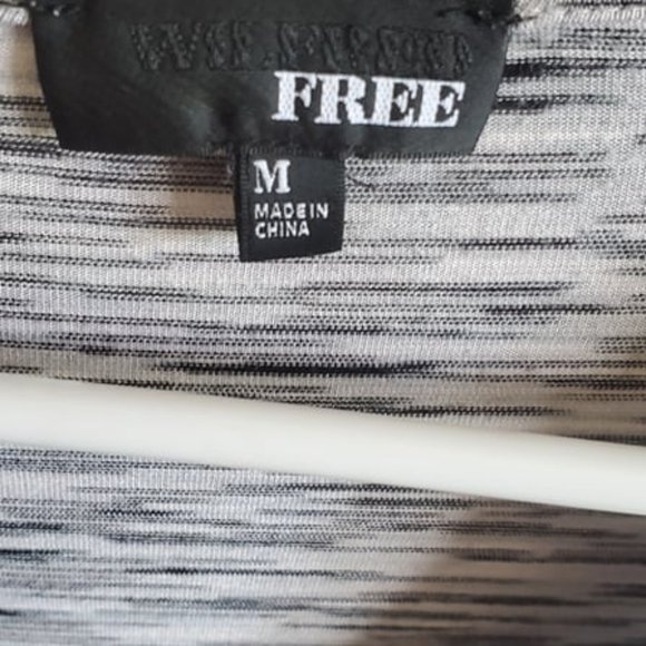 Long sleeve slit top - Picture 4 of 6